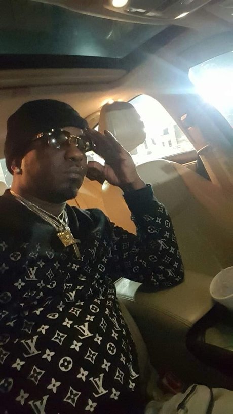 Mr Slime Ball naked actress photo