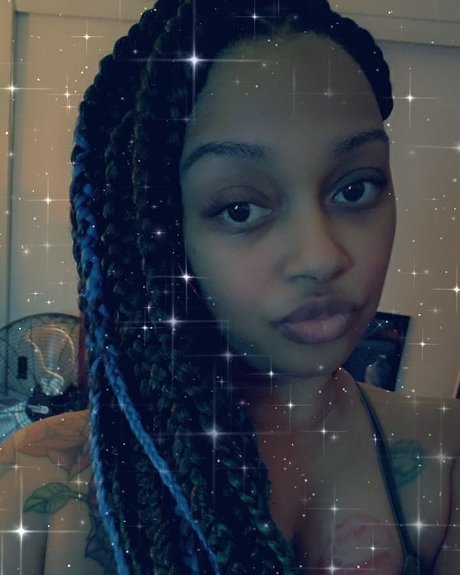 Valencia Pittman hd pornstar gallery