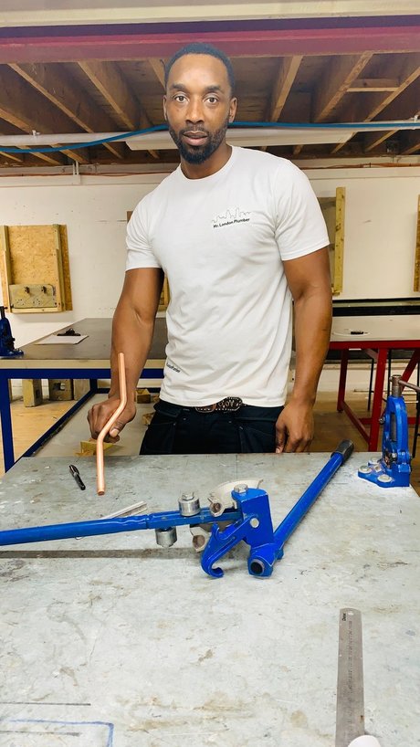 MR LONDON PLUMBER porn model img