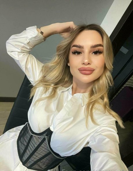 emmyystar nice pornstar pic