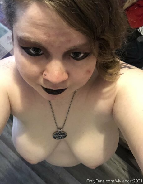 viviancat2021 beautiful model photo