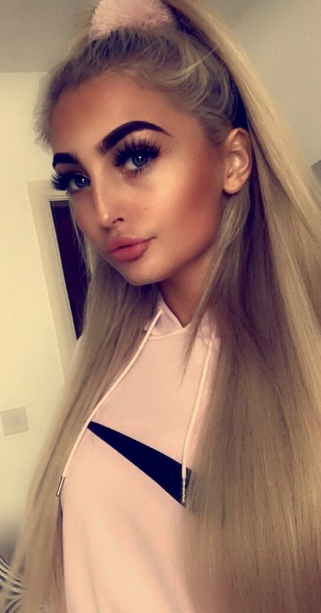 tiexox2 pretty pornstar picture