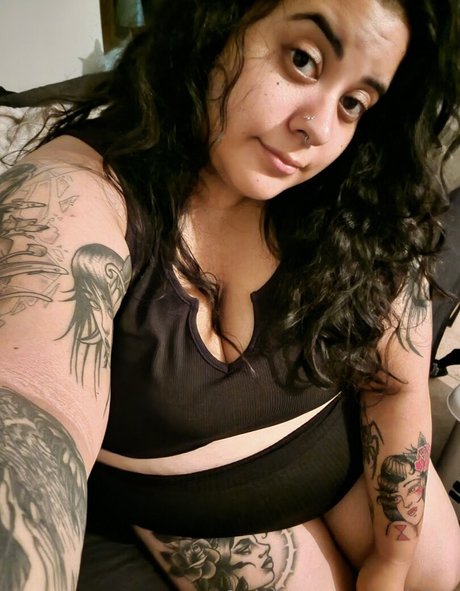 adriivy hot pornstar photo