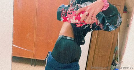 goddessauroree hot model photos