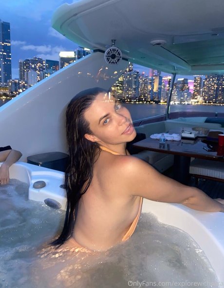 withlovesaraxo xxx pornstar picture