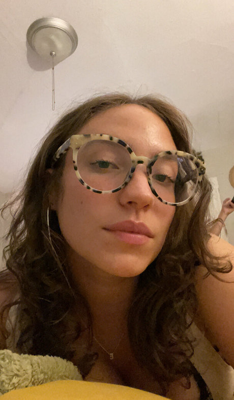 ella enchanted2 model best img