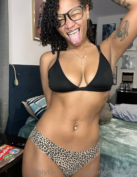 katgoddesstease model pornographic photo