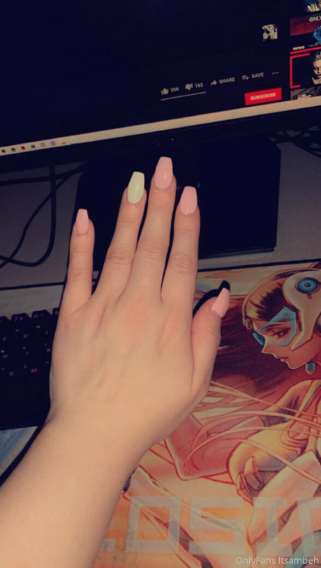 itsambeh model sexy img