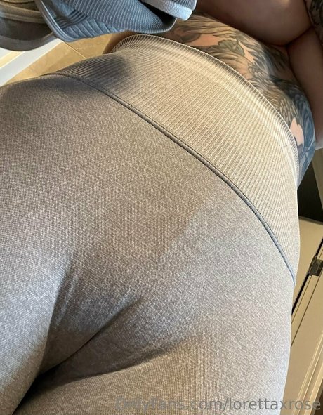 lorettaxrose pretty pornstar gallery