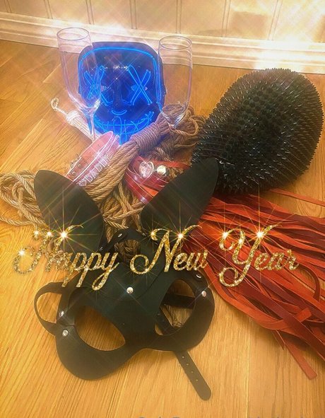 tiednpied pretty star galleries