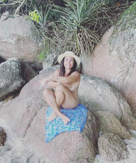 Denise Butterfly star naked image