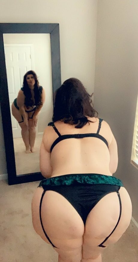 CrystalMcbootay naked actress picture