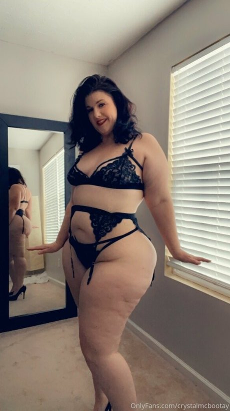 CrystalMcbootay star nude archive