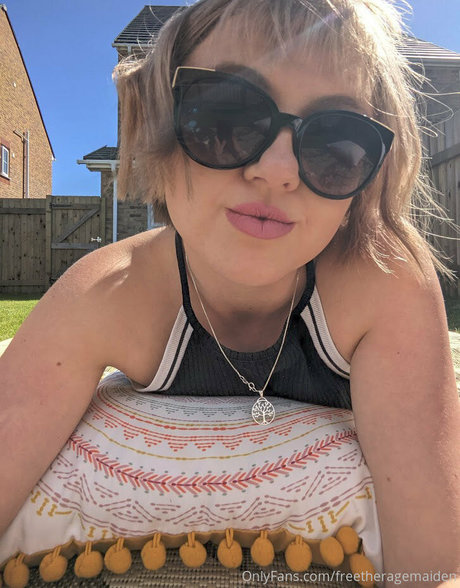 ragemaidenfree hot star pic