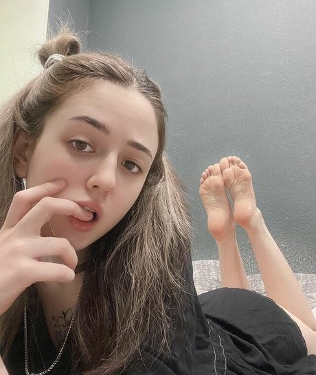 Tinnypieee high quality model galleries