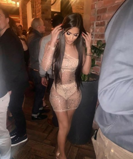 Yasmeen Ali hd model image