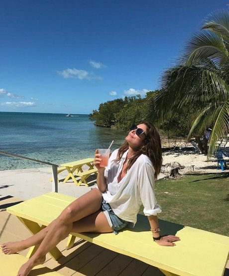 Cindy Crawford hd pornstar pics