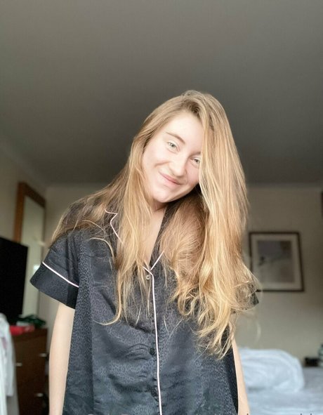 tallulahreynolds star beautiful img