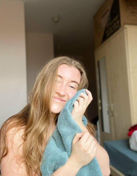 tallulahreynolds sex model picture