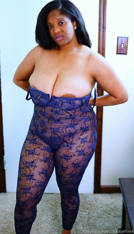 vickibamxxx model sexy images