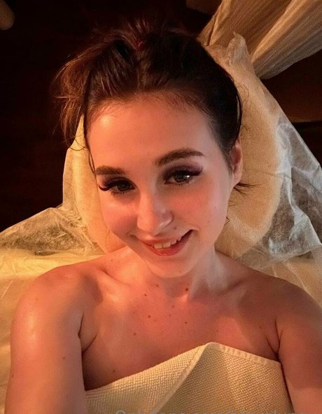 alexalungu model best image