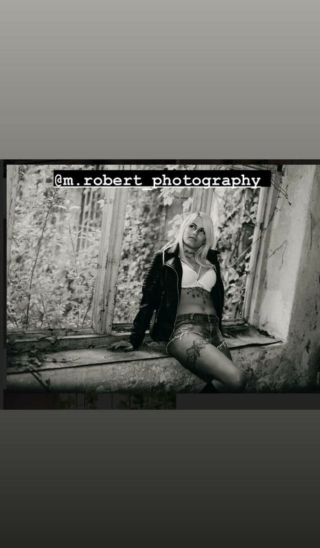 Kaposvari Lanyok star pornographic gallery