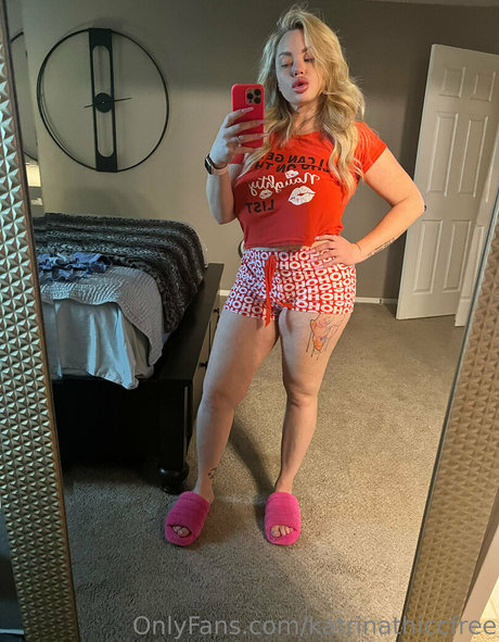 katrinathiccfree model sexy picture