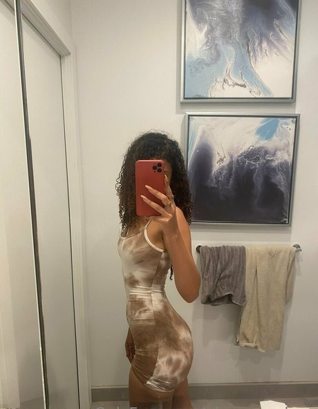 pleasemedusa star exclusive image