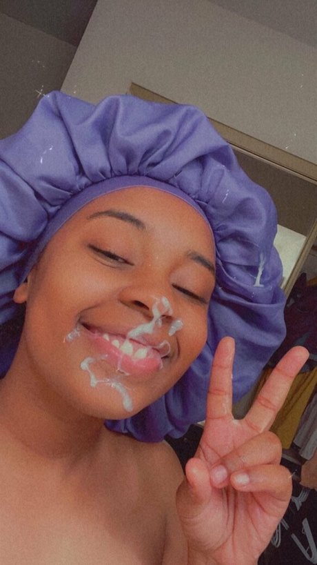 tyra spanks nice pornstar photo