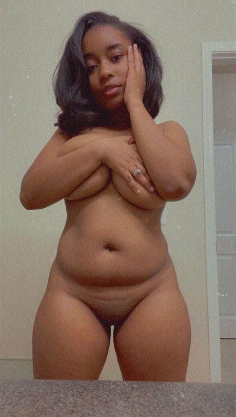 tyra spanks star xxx picture