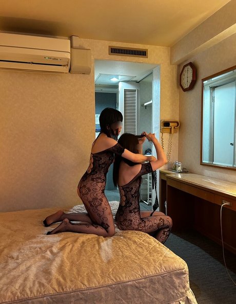 blackcockNTR model art galleries