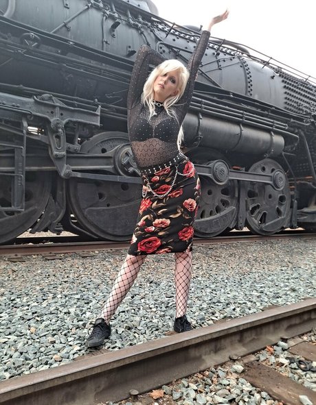 airbornes angels model top pictures