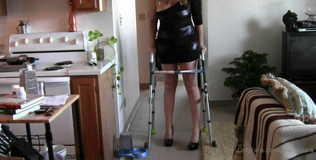 beingapara nudes actress photos