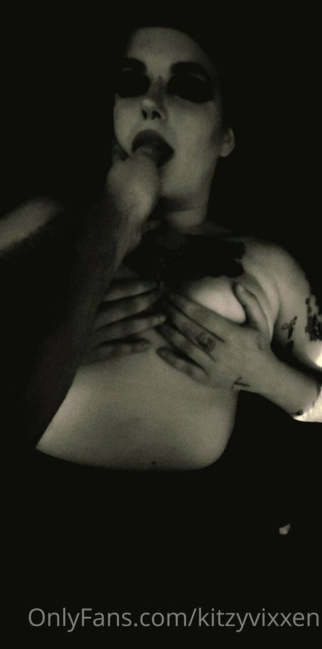 kitzyvixxen star exclusive images