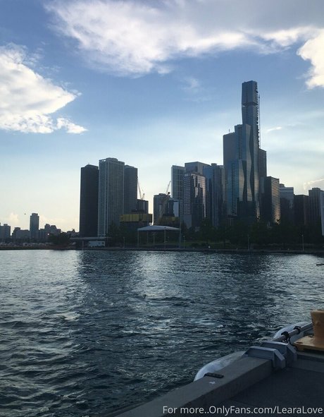 freelearalove sex star image