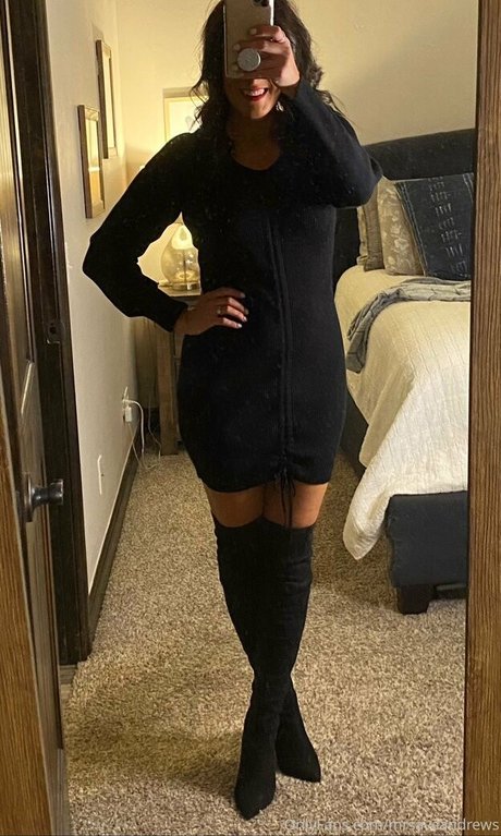 MrsAvaAndrews free pornstar pictures