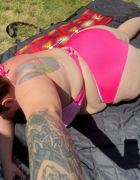 lush lauren star exclusive pics