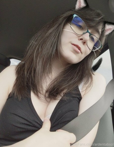 ardentabsol model exclusive pic