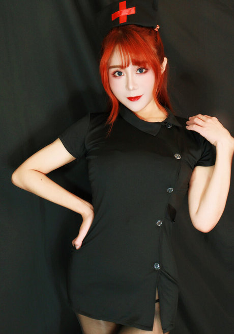 Uying hot pornstar images