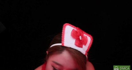 Uying nudes pornstar images