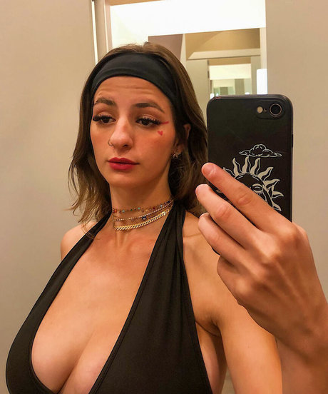 Jubartol0_ star high quality img