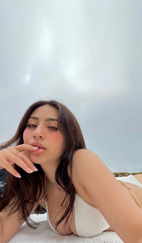 kimmyroxana model adult pics