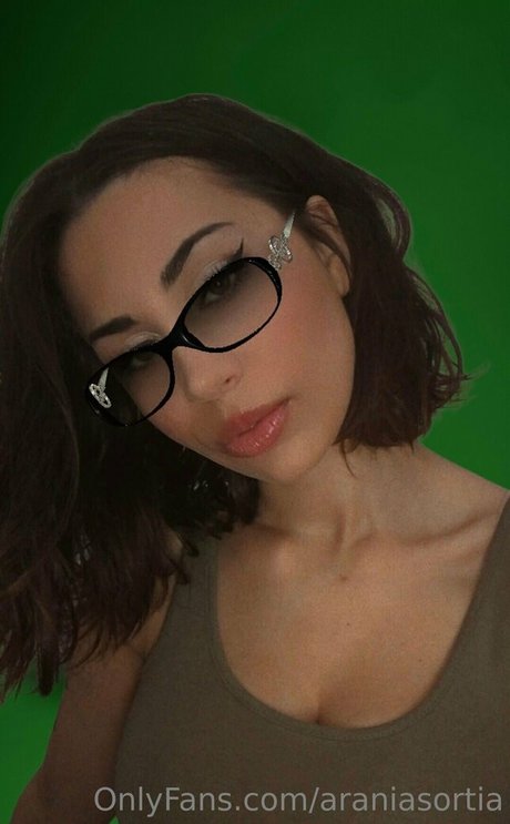 araniasortia model porn image