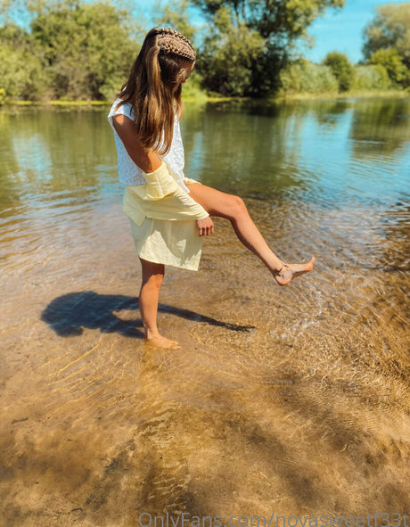 novasweetf33t adult actress photos