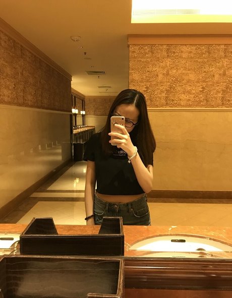 girl onlyfans art porn images