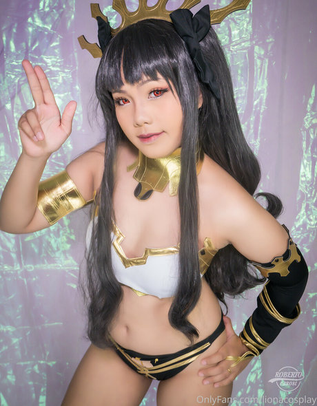 lionacosplay star naked picture