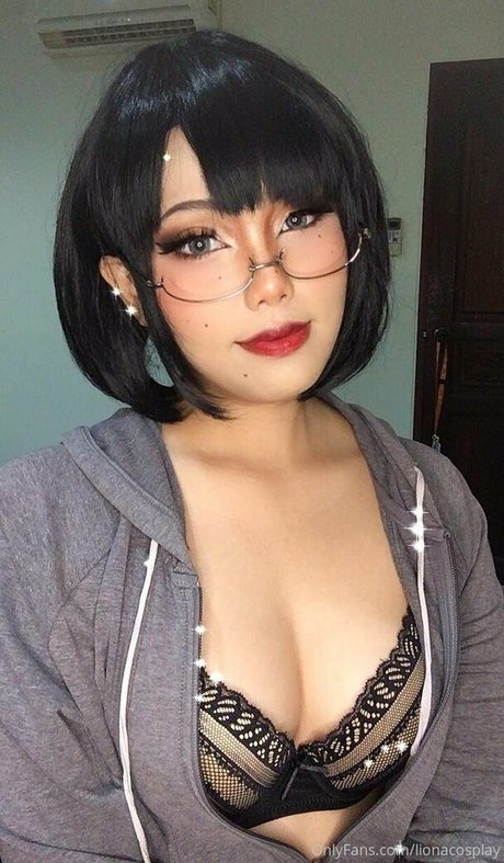 lionacosplay model naked img