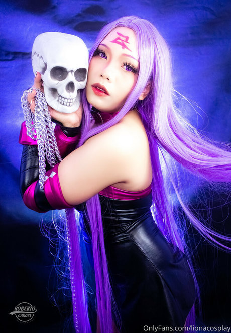 lionacosplay free model pics