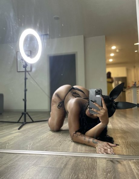 Nevvycakes porn model archive