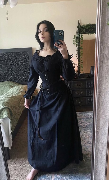 estherlynnriefree adult star img